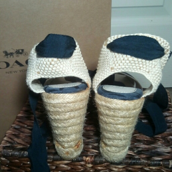 Coach sandals w a wedge. Fits like a (5 1/2) SM 6 - Picture 4 of 7